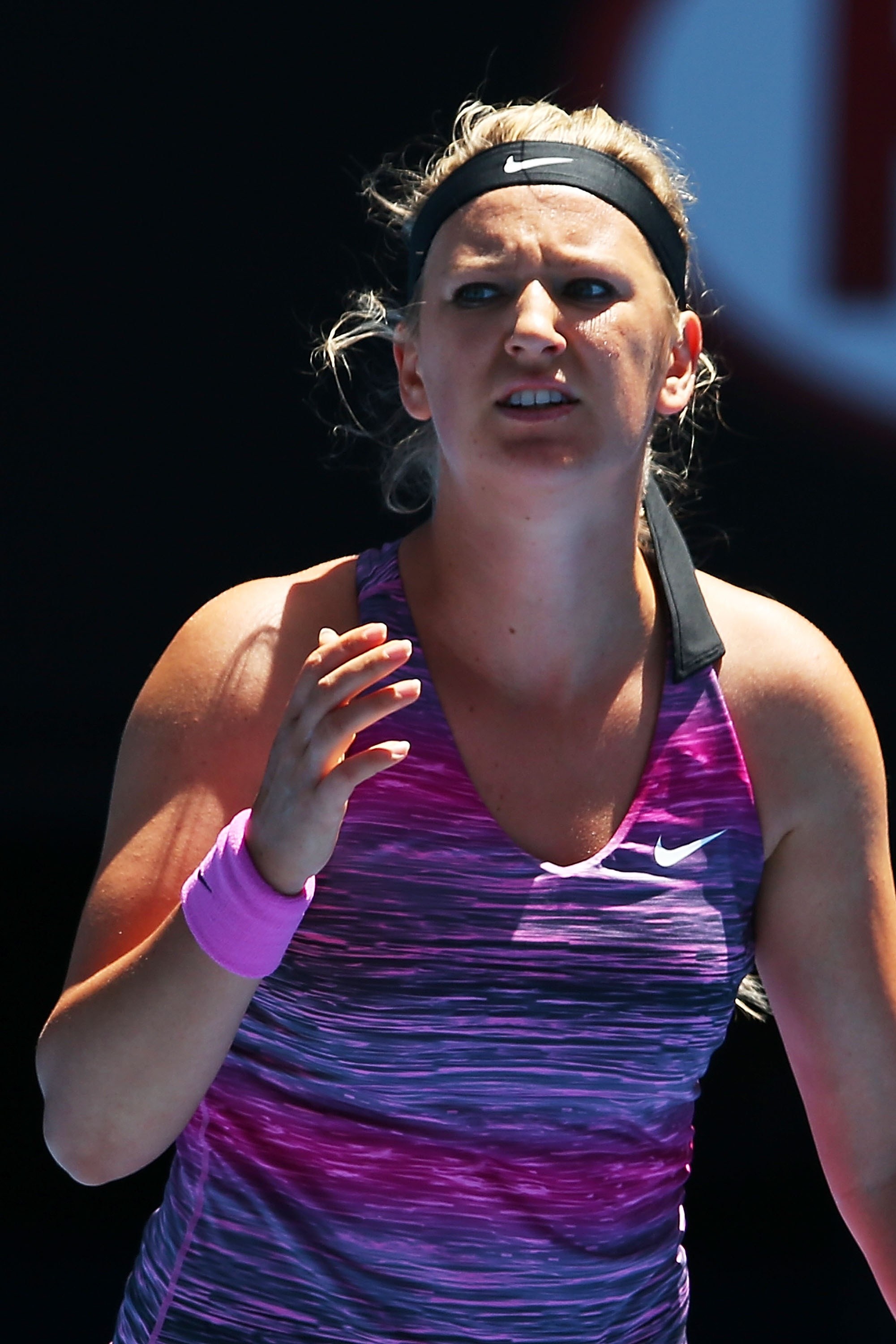 开云首页APP-包含阿扎伦卡重返赛场，重返赛场首场状态出色，勇士观众沸腾！气势如虹延续的词条