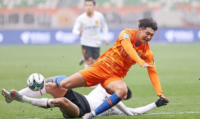 开云首页APP-菲尼克斯太阳内部会议纪要流出——集结日强势反弹，中超使命明确，资深球员宣示担当的简单介绍